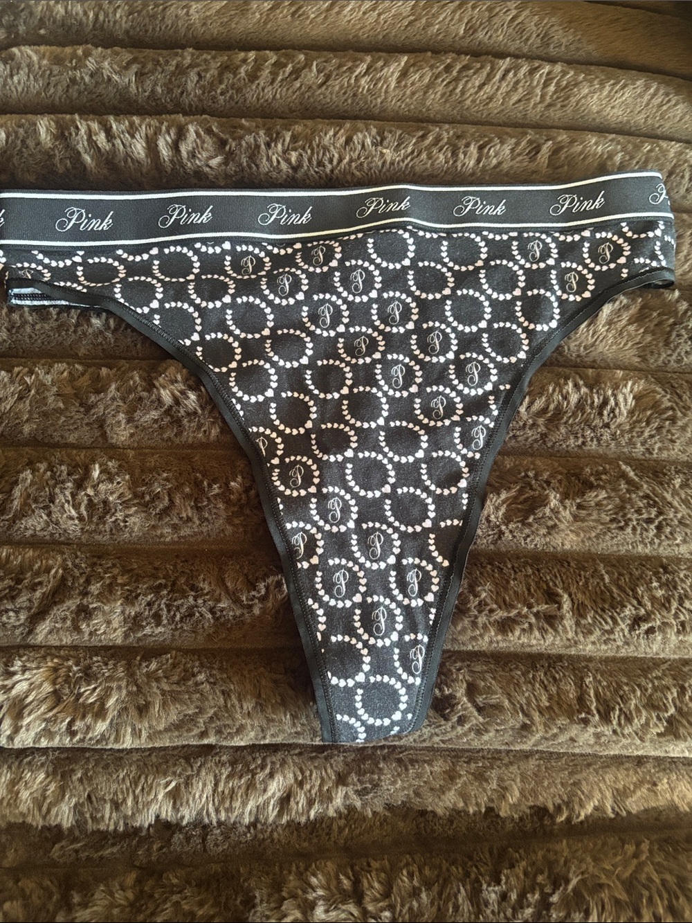 PINK Victoria's Secretβ Black & White Logo Thong